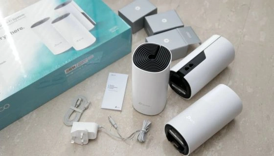 TP-Link Deco M4 inside the box